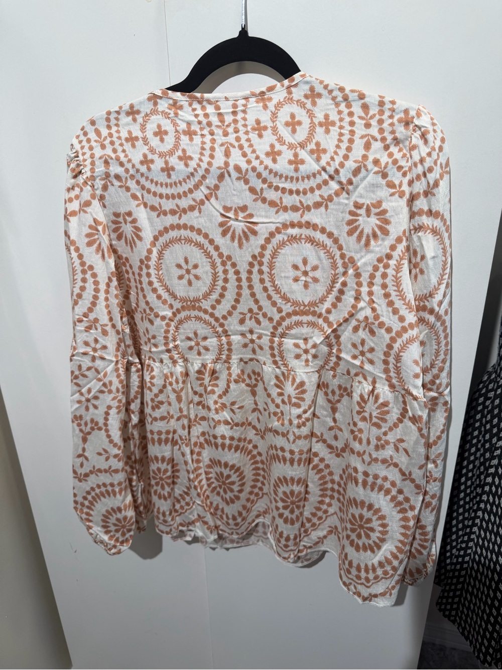 SHEIN Boho Chic Cream Blouse with Tan Floral Medallion Print - Picture 4 of 4
